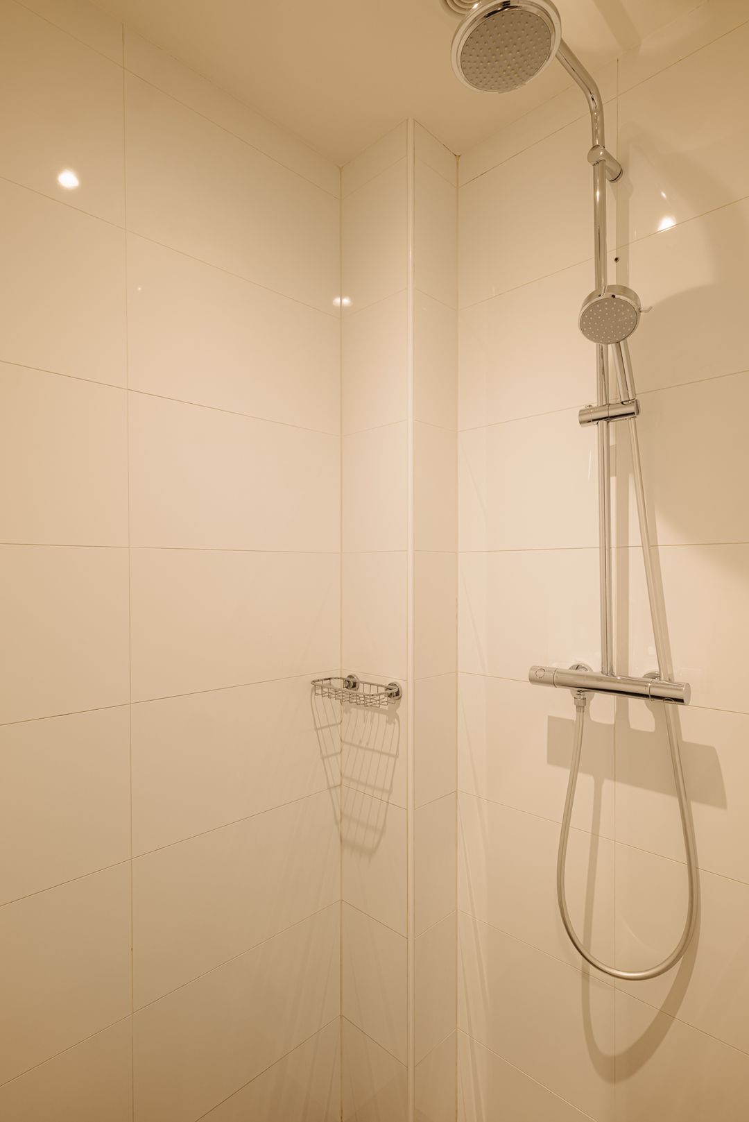 Photo 28 of Diezestraat 31-H