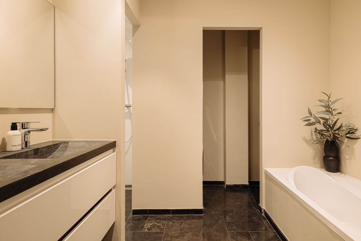 Photo 25 of Diezestraat 31-H