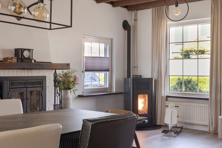 Photo 3 of van der Brugghenstraat 19