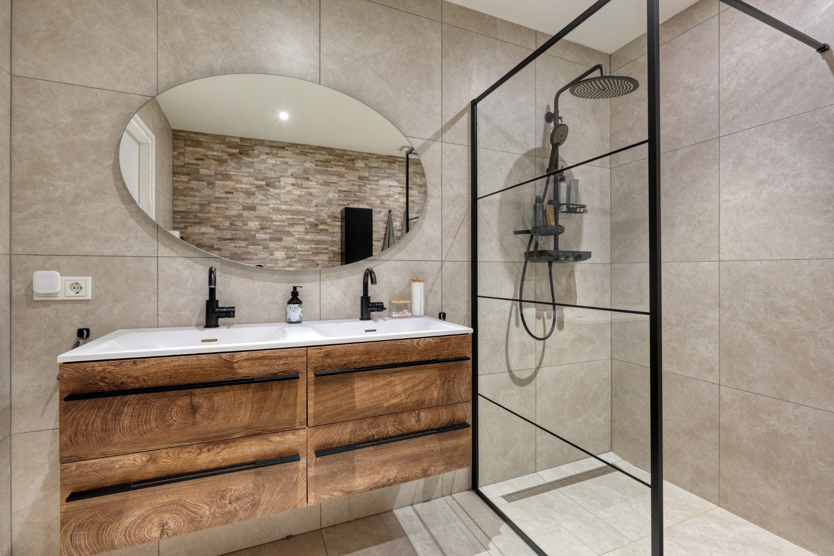 Foto 18 van van der Brugghenstraat 19