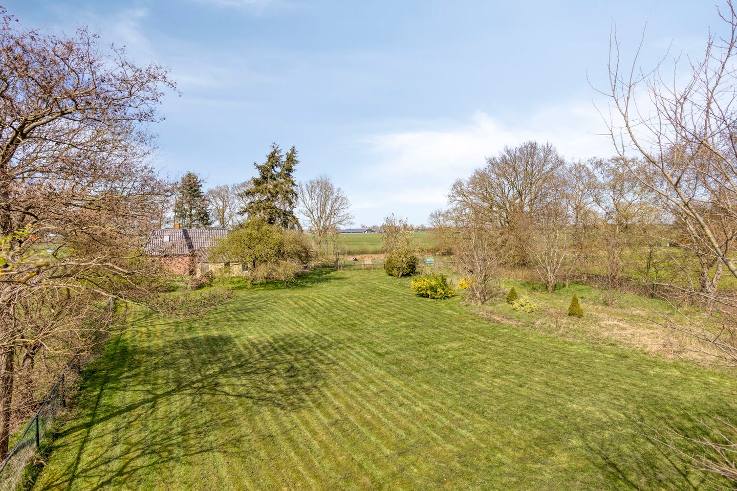 Foto 35 van Hoofdweg 22