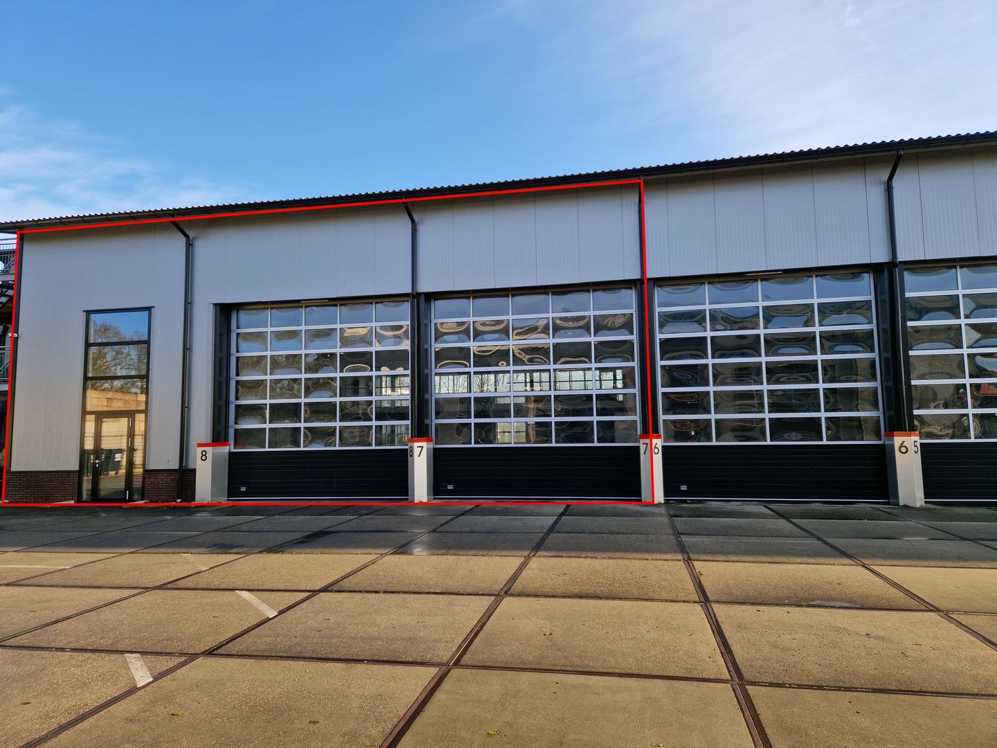 View photo 1 of Ondernemersweg 7