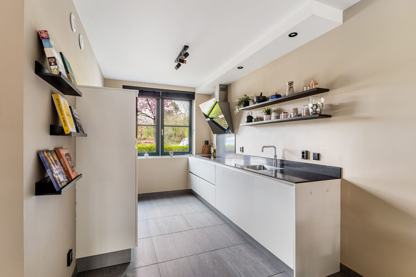 Foto 4 van Mercuriushof 12