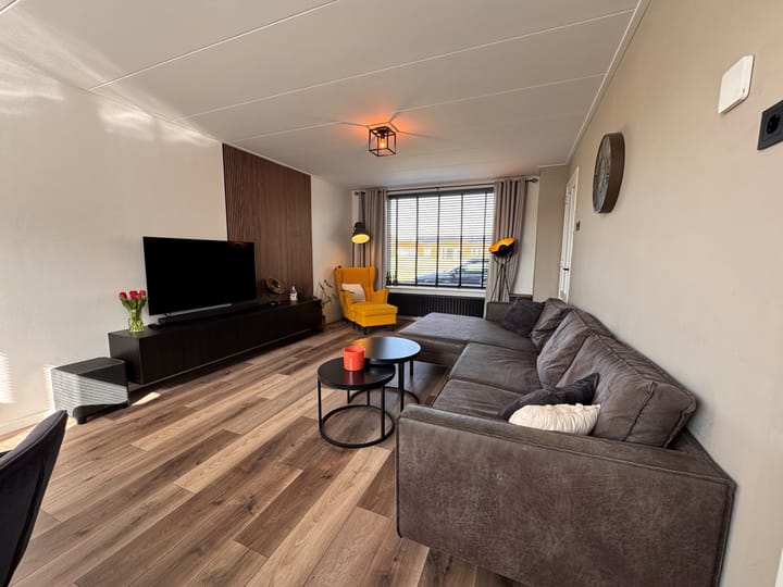 Photo 5 of Meidoornstraat 2