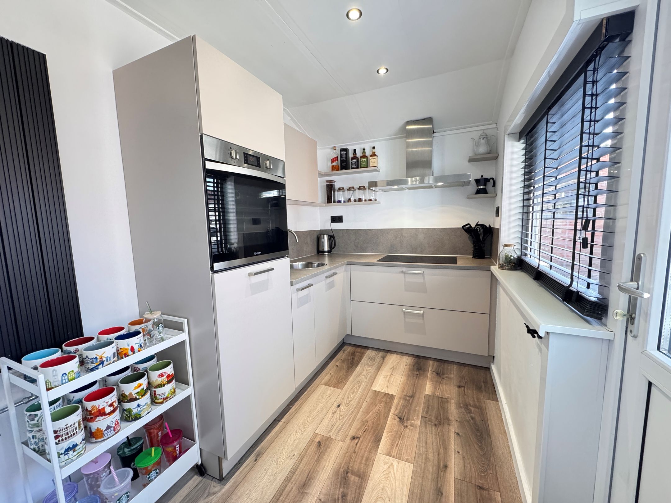 Photo 3 of Meidoornstraat 2