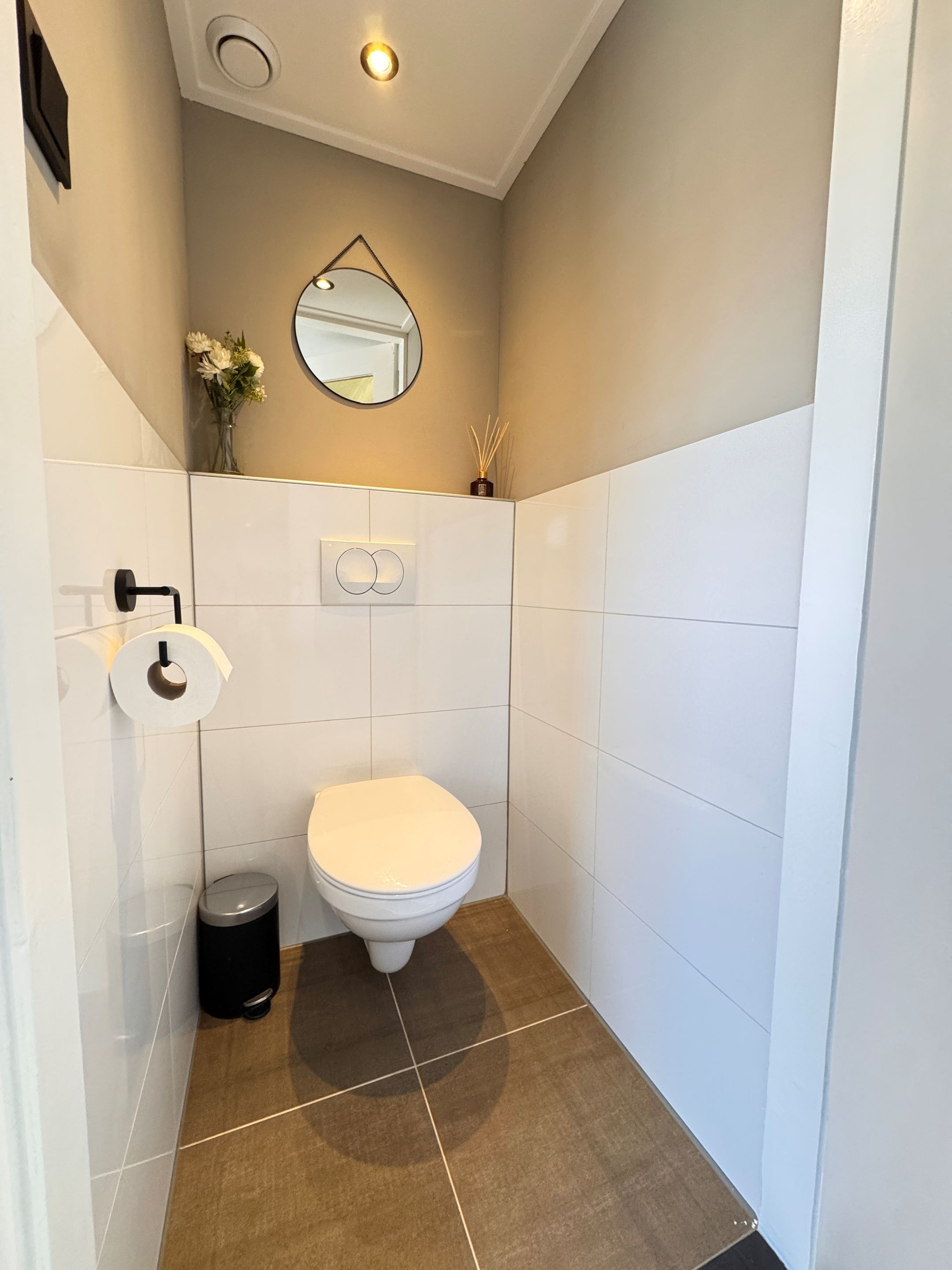 Photo 12 of Meidoornstraat 2