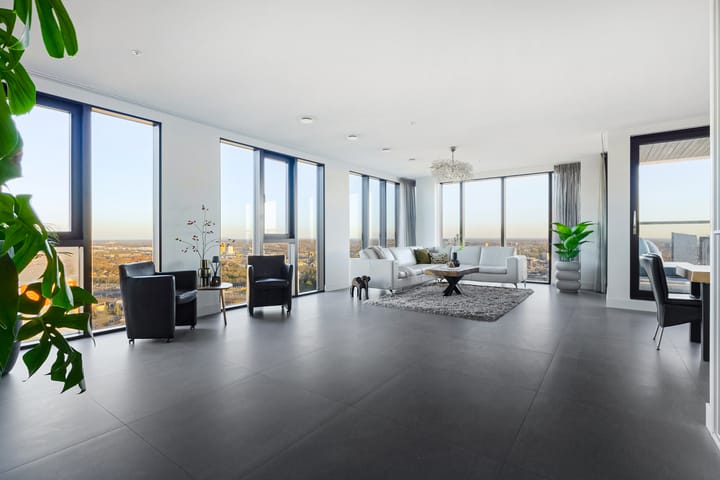 Photo 2 of Vincent van den Heuvellaan 425