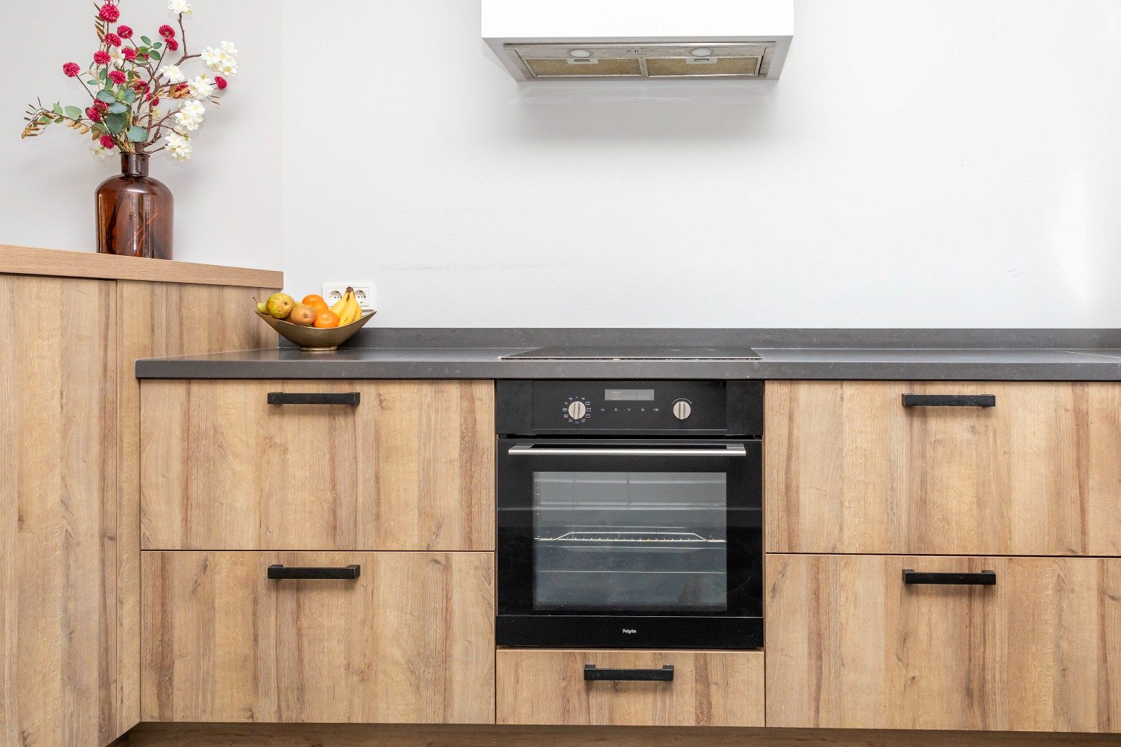 Foto 66 van Burgemeester Jhr G A van Nispenstraat 10