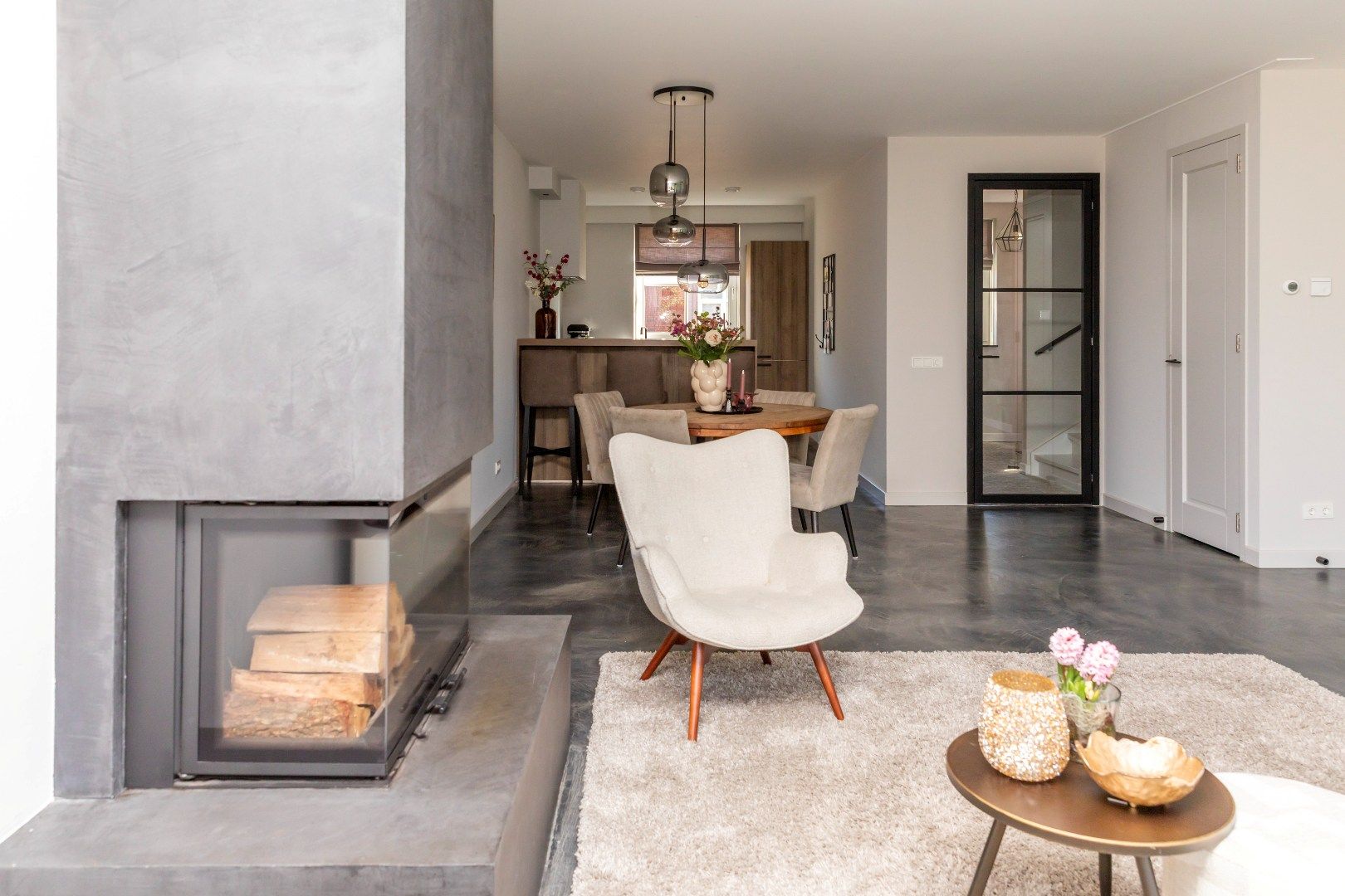 Foto 63 van Burgemeester Jhr G A van Nispenstraat 10