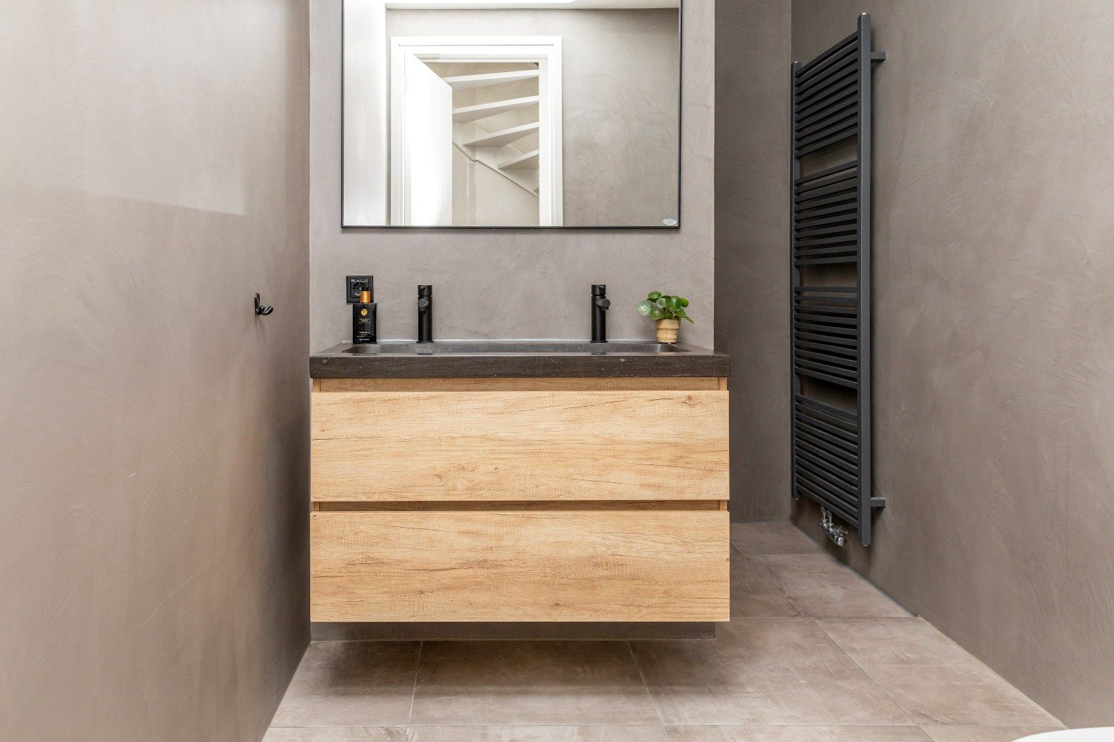 Foto 27 van Burgemeester Jhr G A van Nispenstraat 10