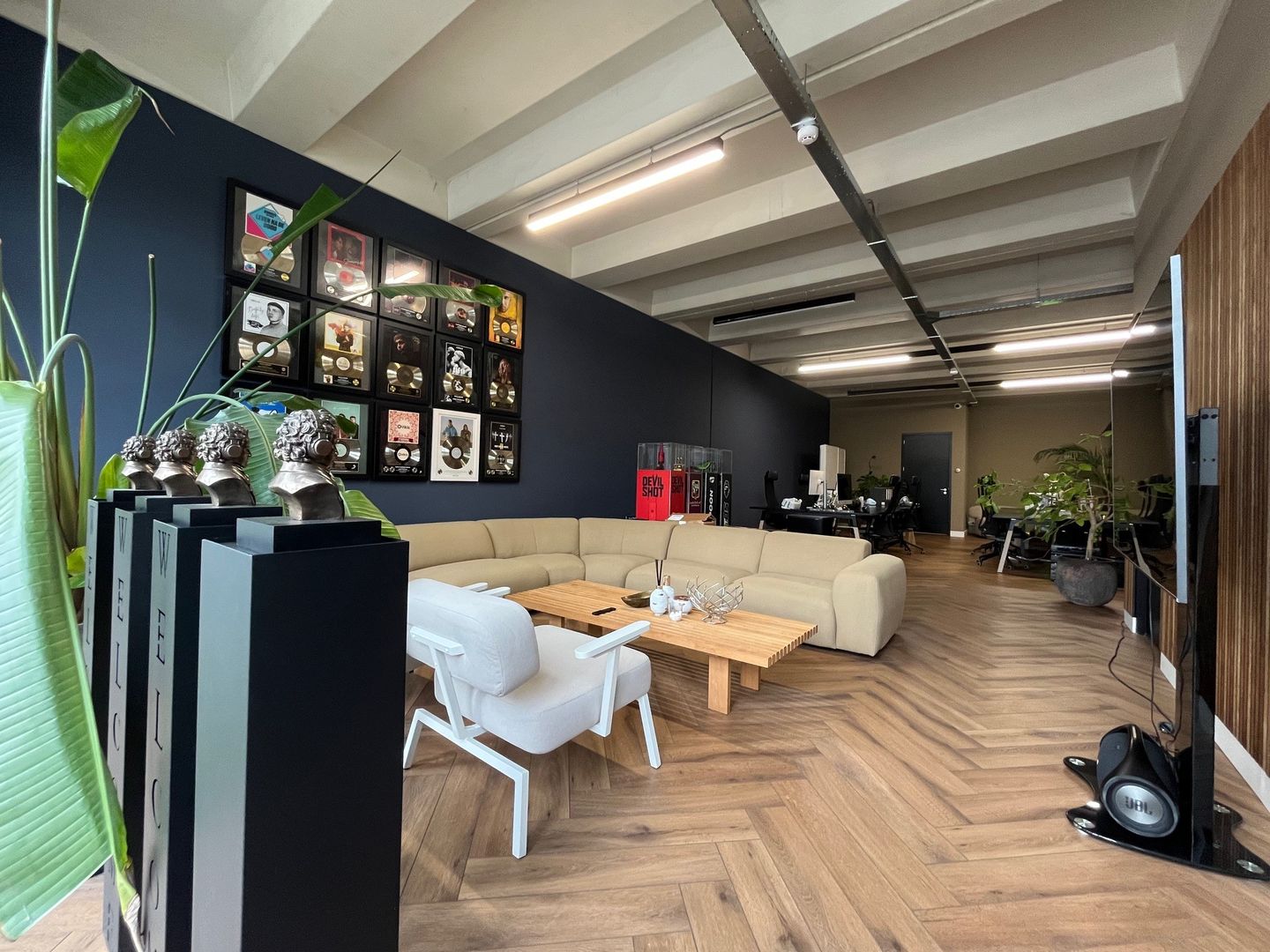 Bekijk foto 3 van Verrijn Stuartweg 3-K