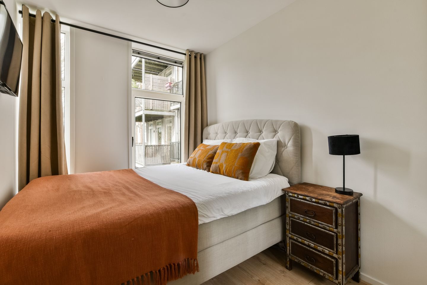 Photo 10 of Nassaukade 335-1