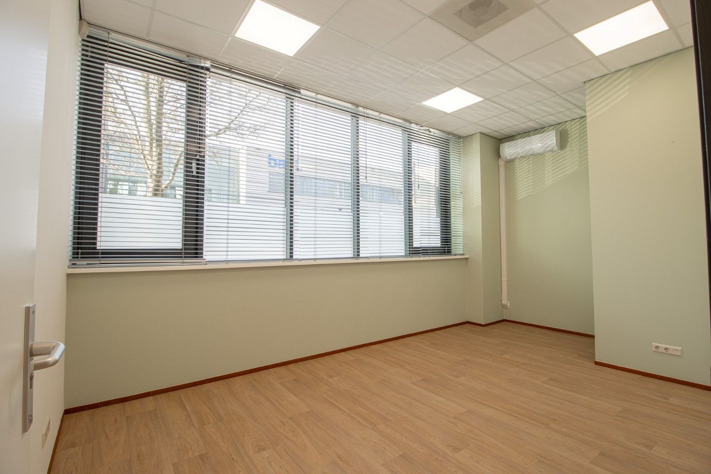 View photo 3 of Noorderpoort 97