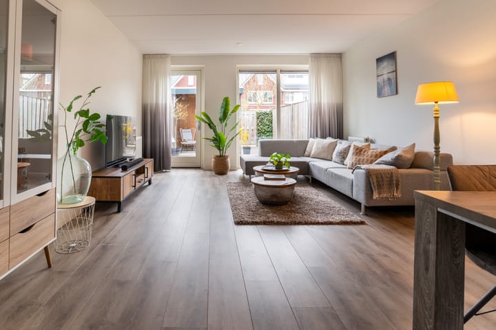 Foto 3 van Burgemeester van Meetelenstraat 34