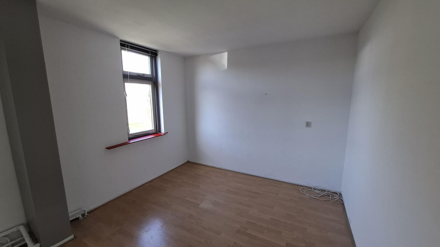 Photo 14 of Offenbachstraat 4