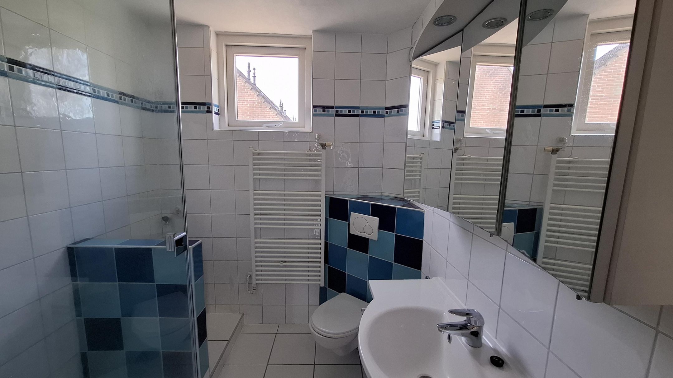 Photo 12 of Offenbachstraat 4