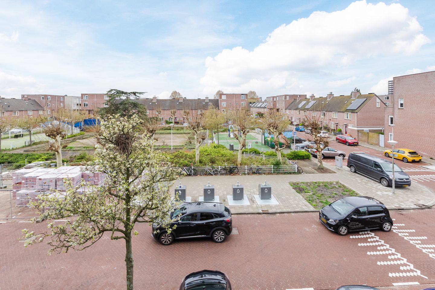 Foto 29 van M. Gandhilaan 69