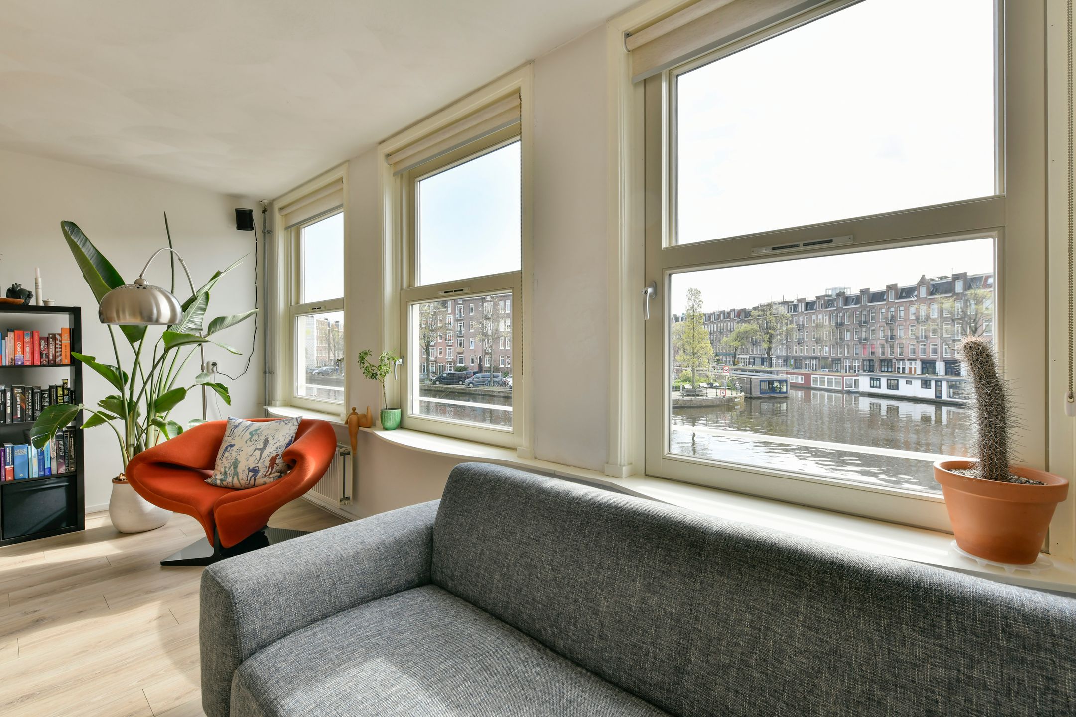 Photo 6 of Baarsjesweg 245-1