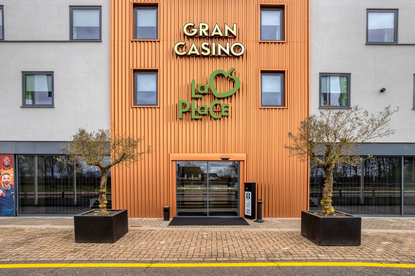 Bekijk foto 3 van Vliegveldweg 72