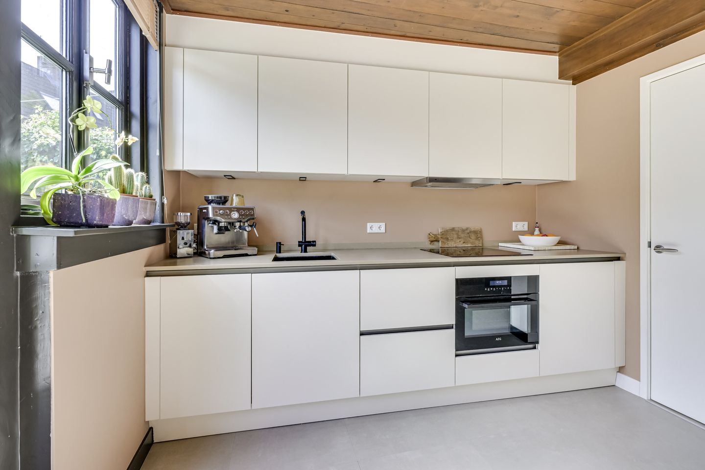 Photo 19 of Wilhelminastraat 39