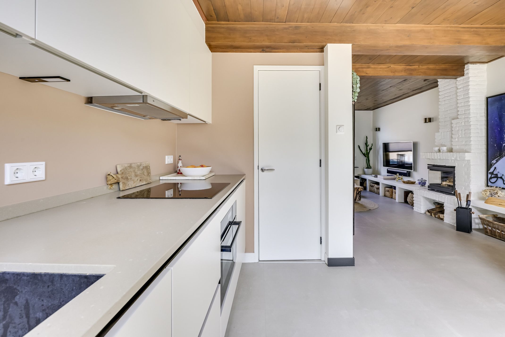 Photo 21 of Wilhelminastraat 39