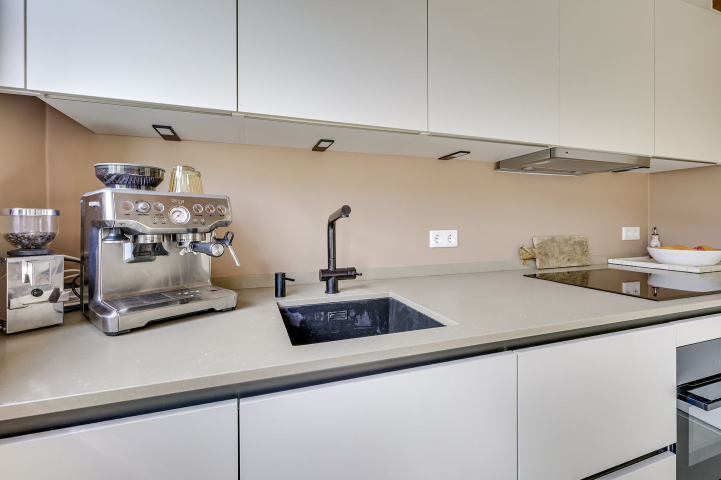 Photo 20 of Wilhelminastraat 39