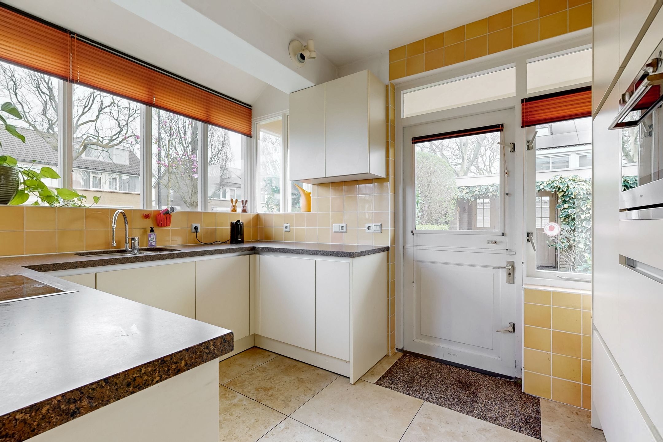 Photo 18 of Rotiusstraat 40