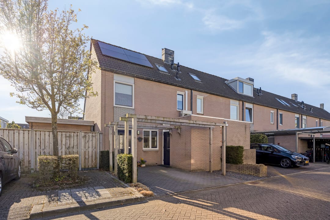 Photo 1 of Flora Bilderbeekstraat 1