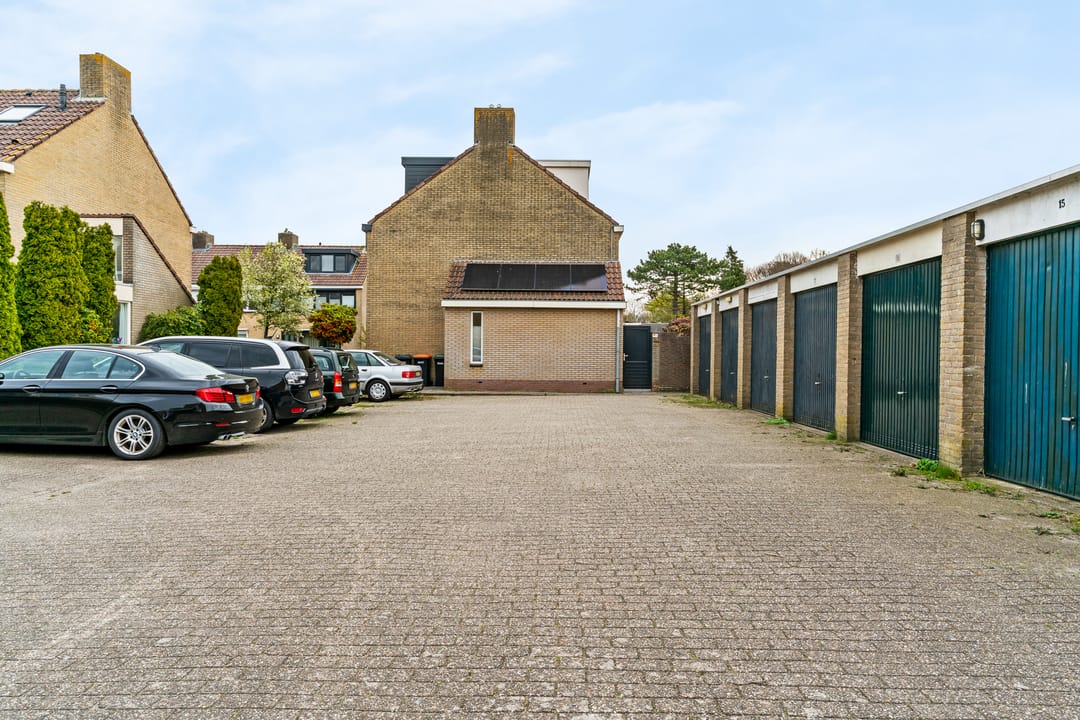 Photo 41 of Rotiusstraat 40