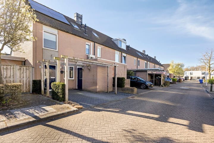 Photo 4 of Flora Bilderbeekstraat 1