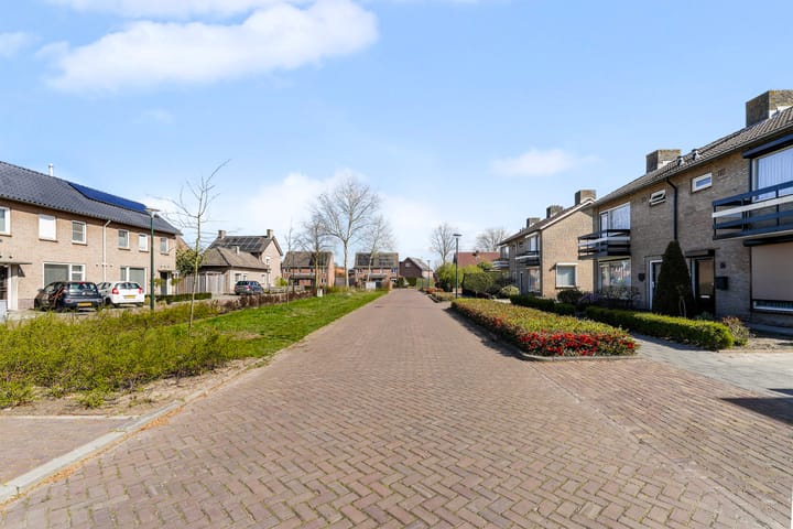 Photo 2 of Europalaan 7