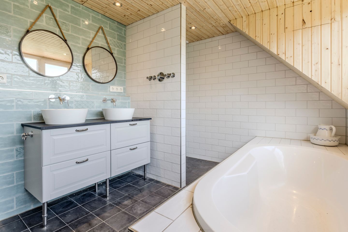 Photo 35 of Woestenes 7