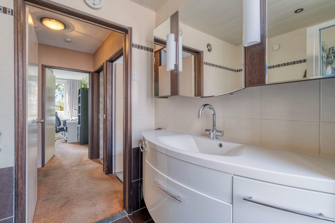Spacious Family Home with Energy Label A in Green Tanthof-West — 28