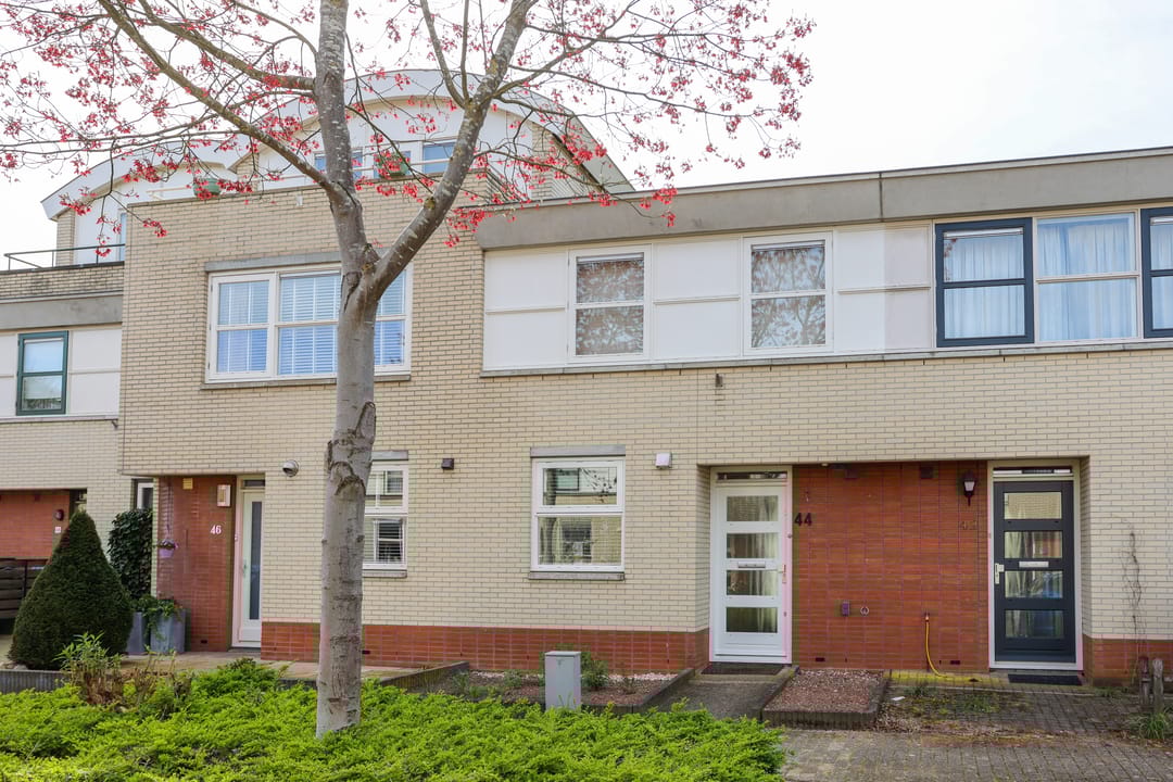 Foto 1 van Mr. Gerbrandypark 44