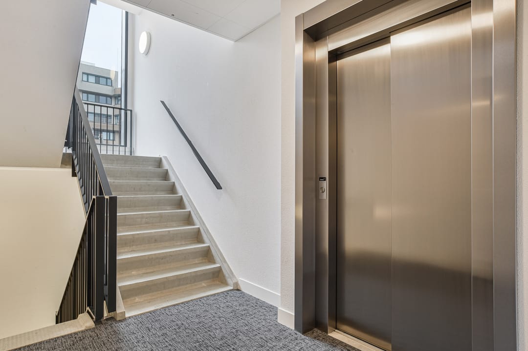 Foto 22 van Schipholweg 158