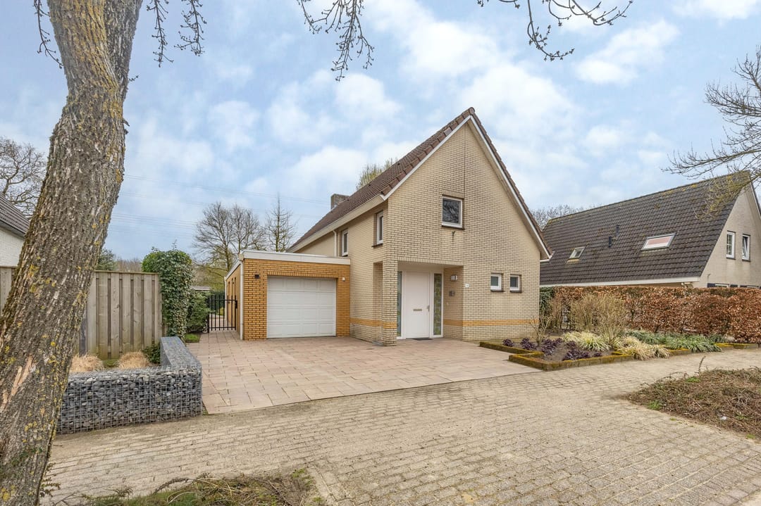 Photo 1 of Zilverschoon 14