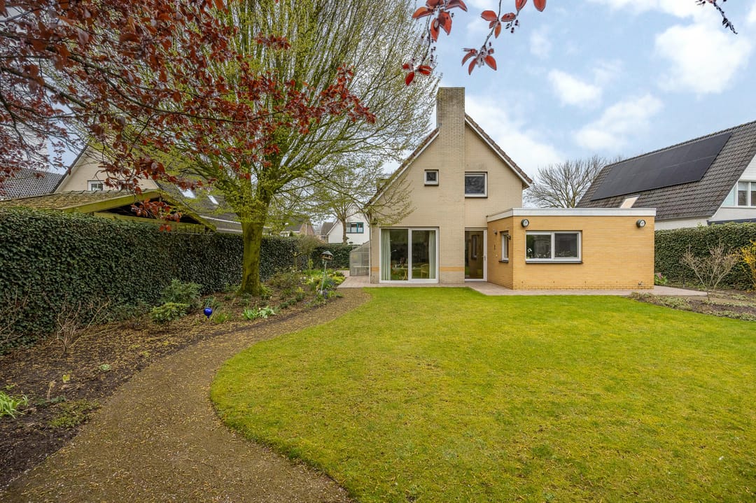 Photo 2 of Zilverschoon 14