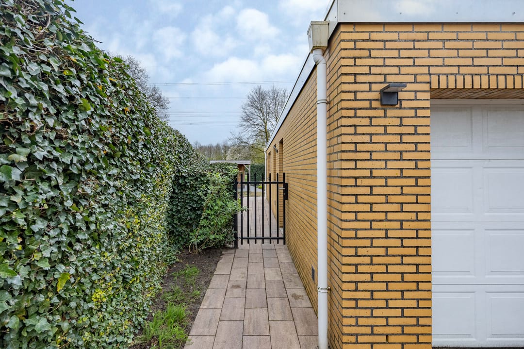 Photo 32 of Zilverschoon 14