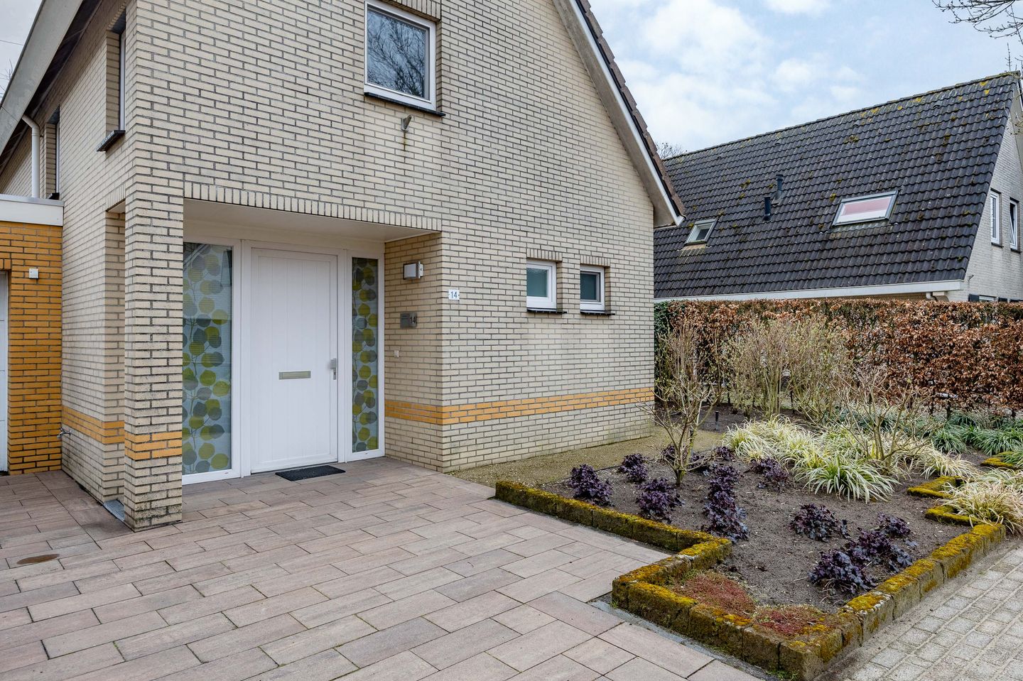 Photo 4 of Zilverschoon 14