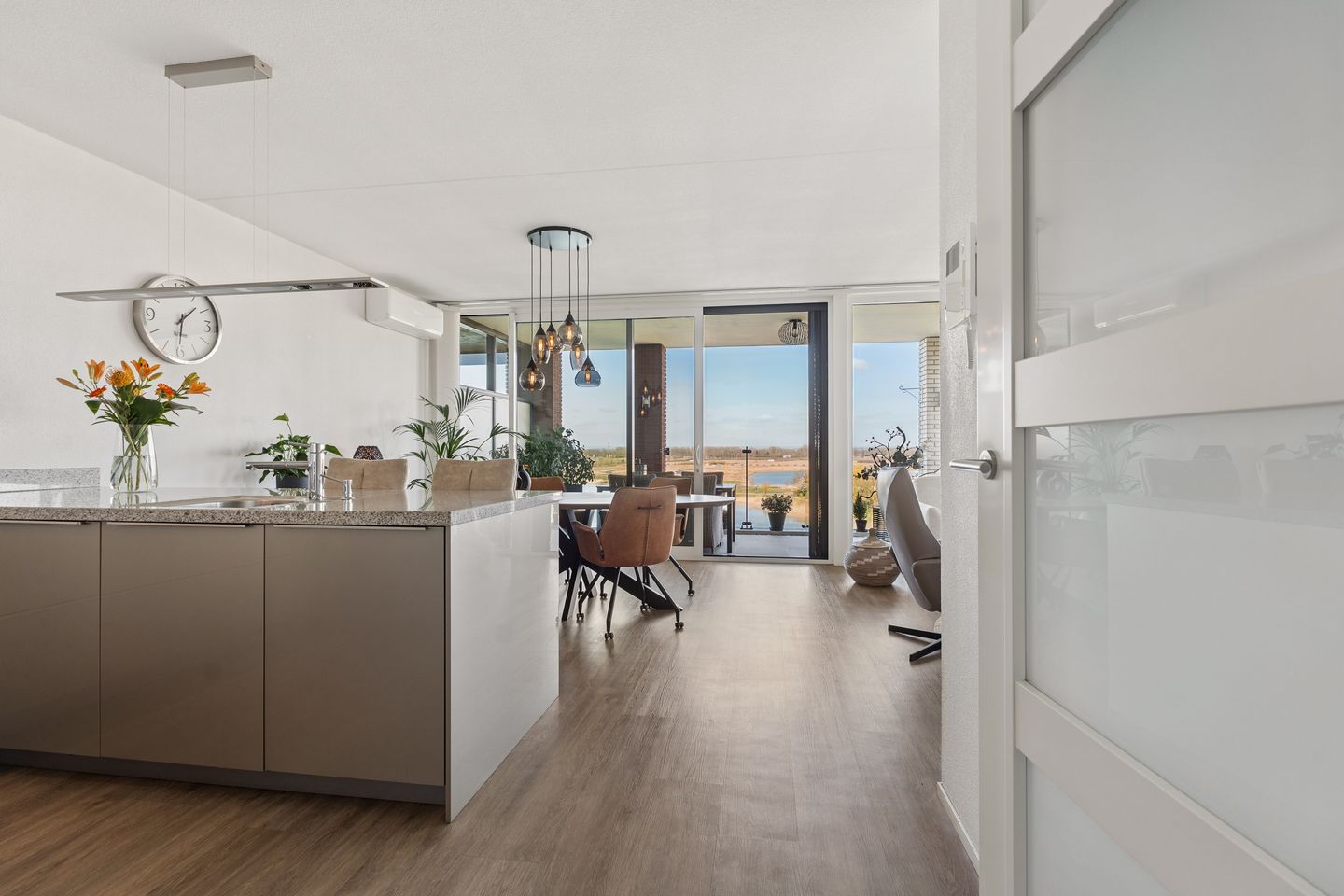 Photo 10 of Oasisstraat 95