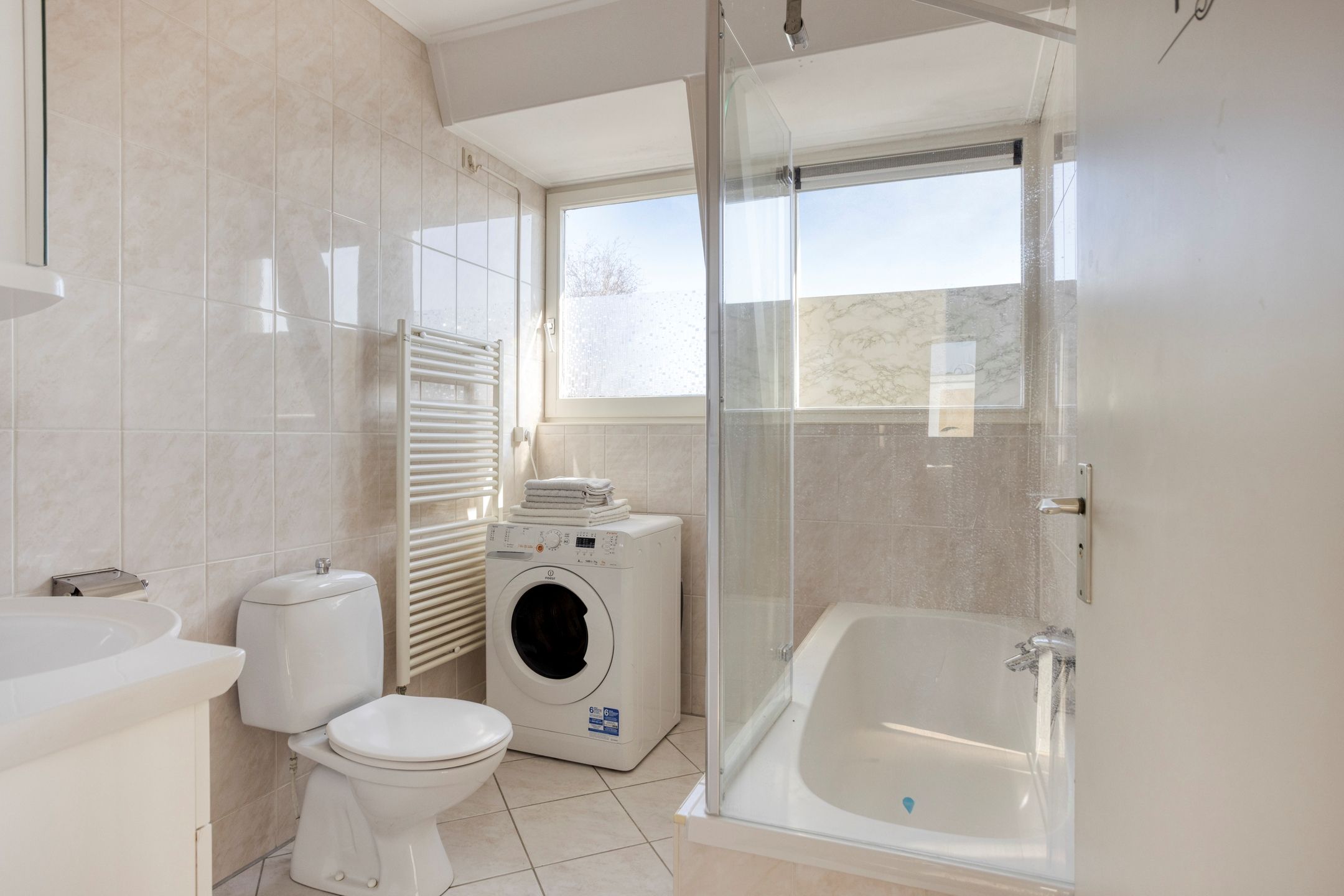 Bright 2-Bedroom Apartment in Quiet Amstelveen Location Near Amsterdamse Bos — 12