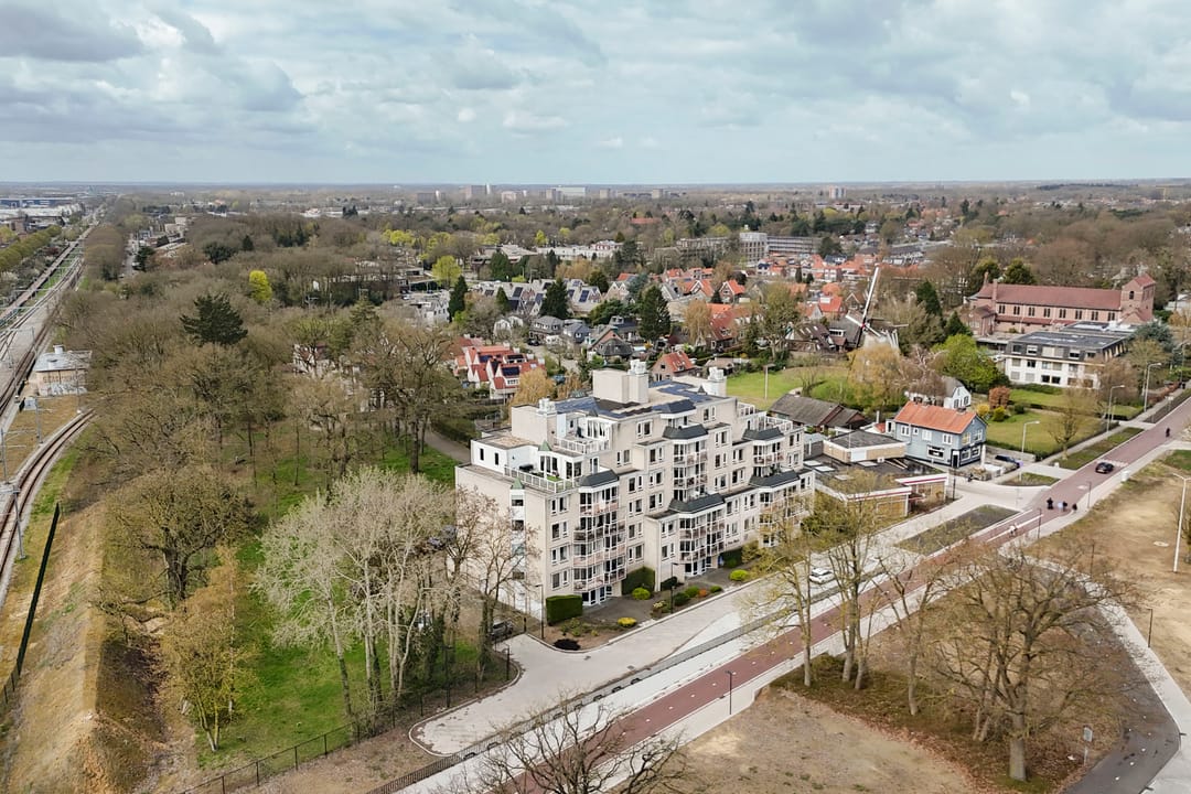 Photo 41 of Stationsweg 176