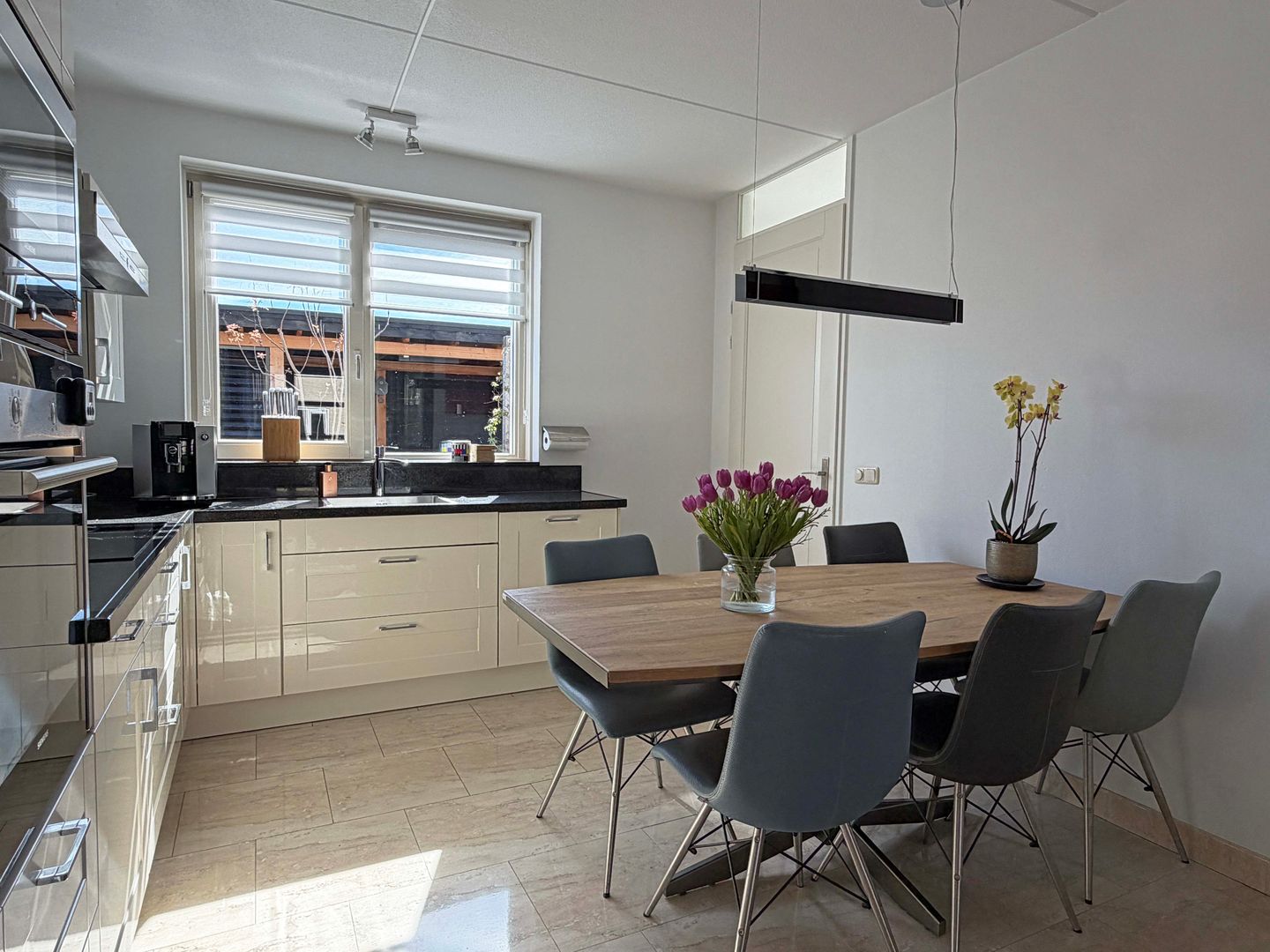 Photo 20 of Willem Mantelstraat 37