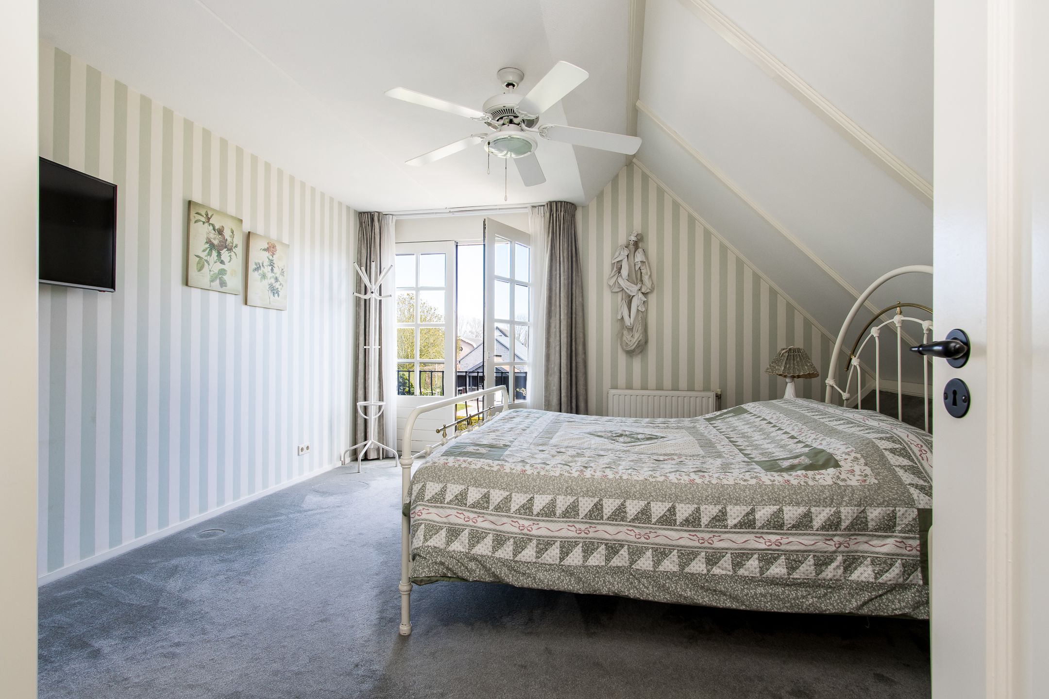 Foto 24 van Uithof 13