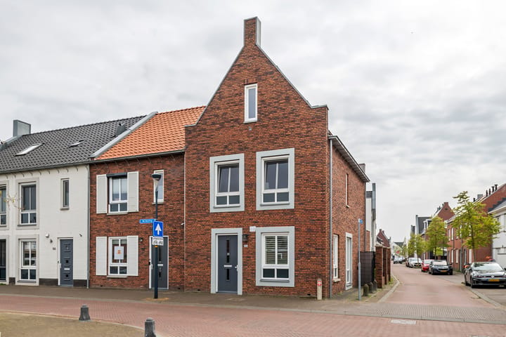 De Vesting 64