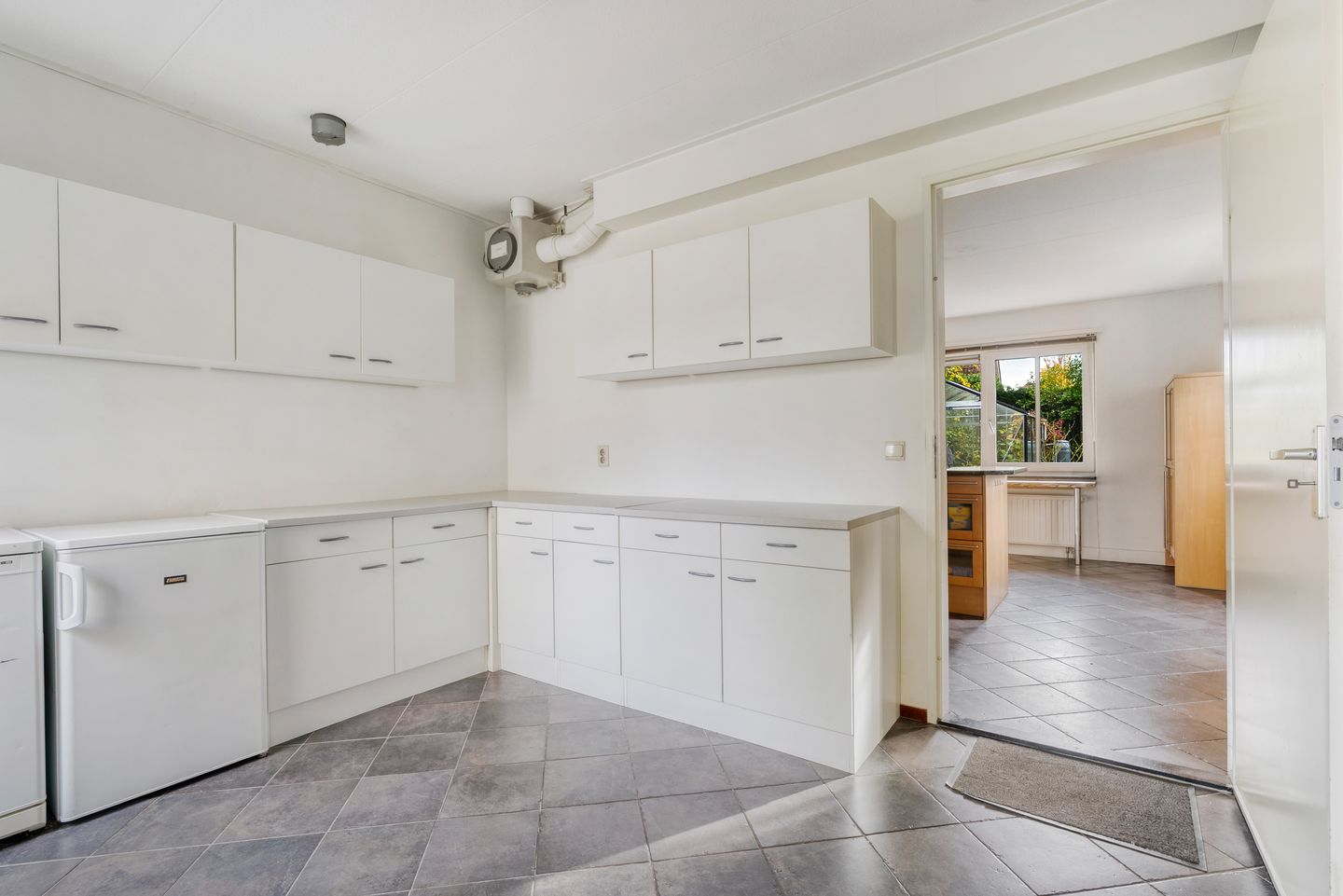 Foto 34 van Henry Moorestraat 76