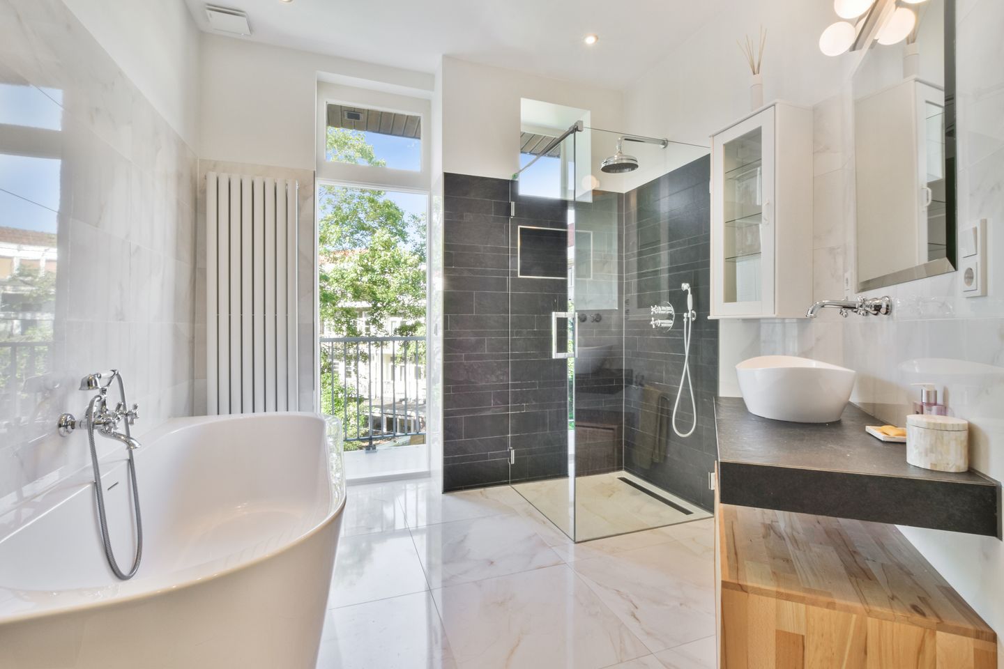 Photo 19 of Kromme Leimuidenstraat 24-2