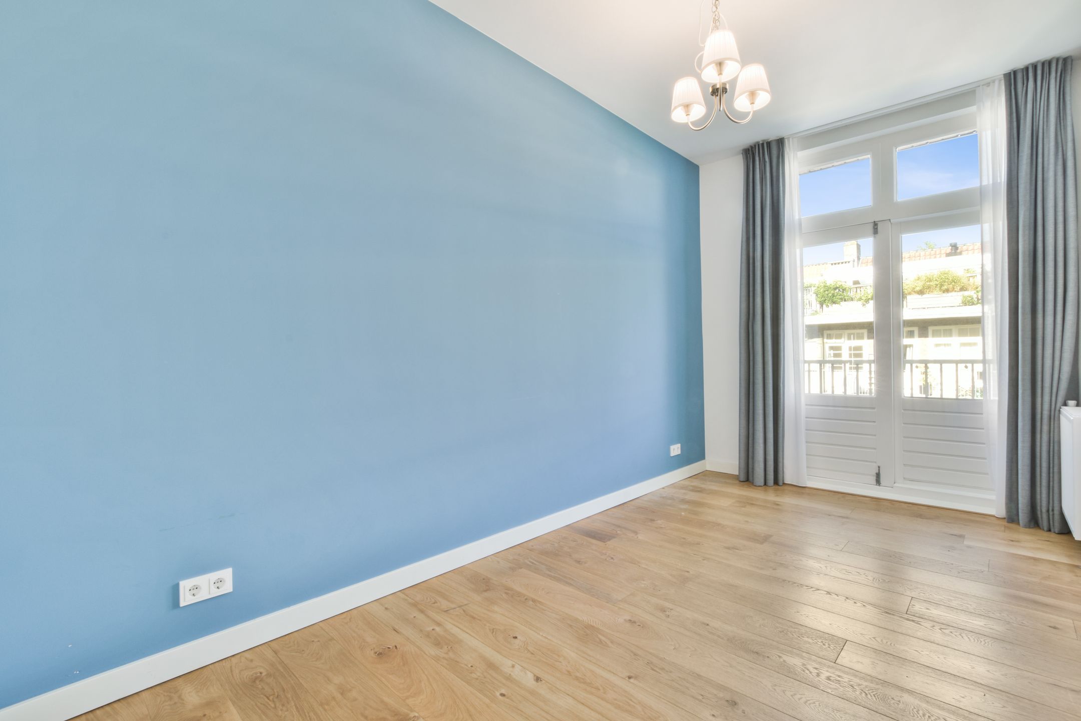 Photo 21 of Kromme Leimuidenstraat 24-2