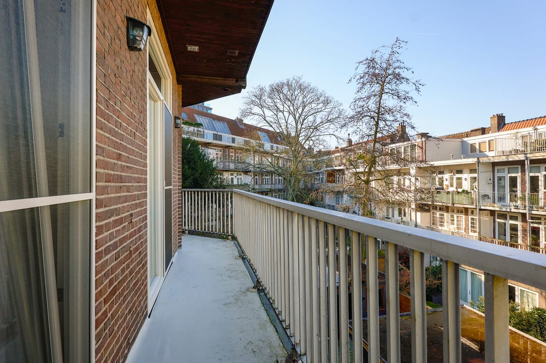 Photo 23 of Kromme Leimuidenstraat 24-2