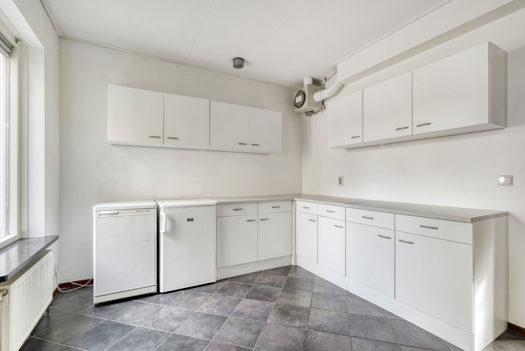 Foto 33 van Henry Moorestraat 76